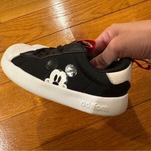 ADIDAS X DISNEY MICKEY MOUSE GRAND COURT SHOES KIDS